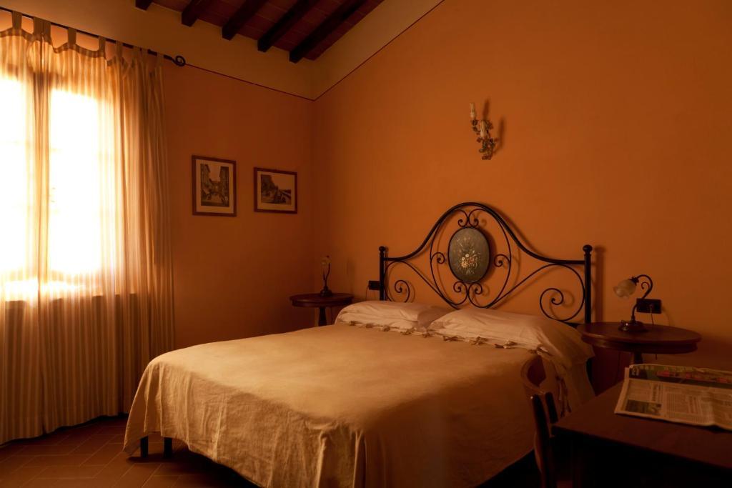 Agriturismo Fattoria Rozzalupi Черрето-Гвиди Номер фото
