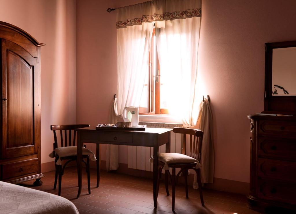 Agriturismo Fattoria Rozzalupi Черрето-Гвиди Номер фото