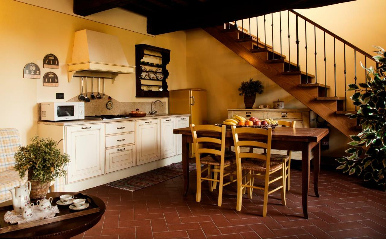 Agriturismo Fattoria Rozzalupi Черрето-Гвиди Экстерьер фото
